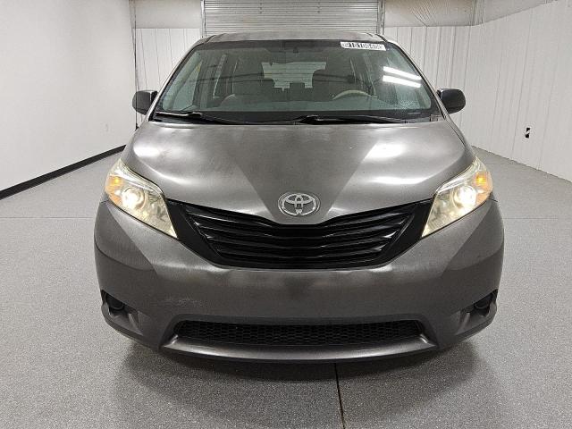 Photo 5 from auction – 2014 TOYOTA SIENNA with VIN 5TDZK3DC1ES510434
