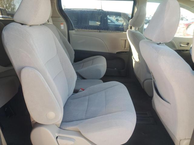Photo 11 from auction – 2016 TOYOTA SIENNA LE with VIN 5TDKK3DC1GS727924