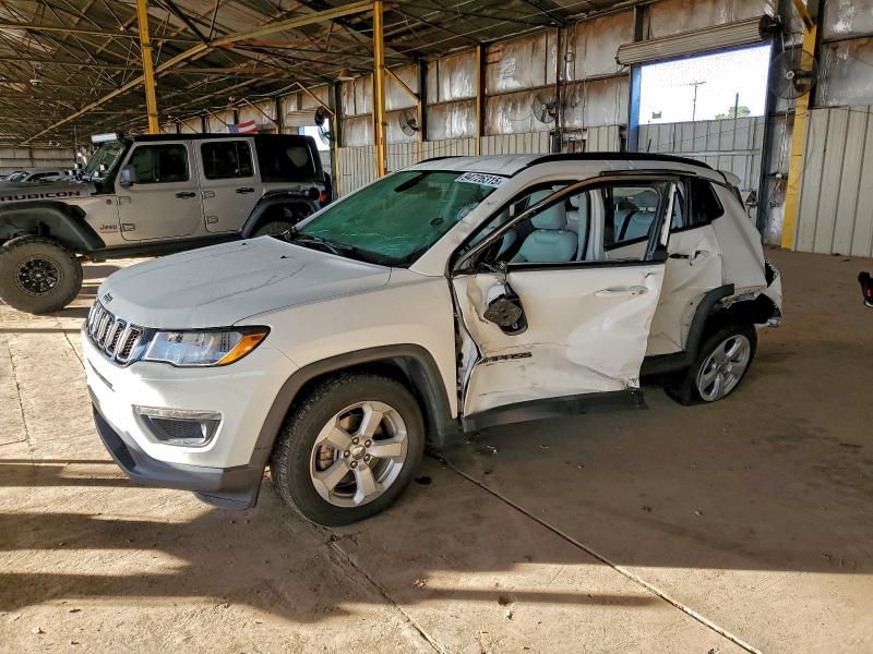 JEEP COMPASS LA 2019 with VIN 3C4NJCBB3KT636422 - Photo from auction