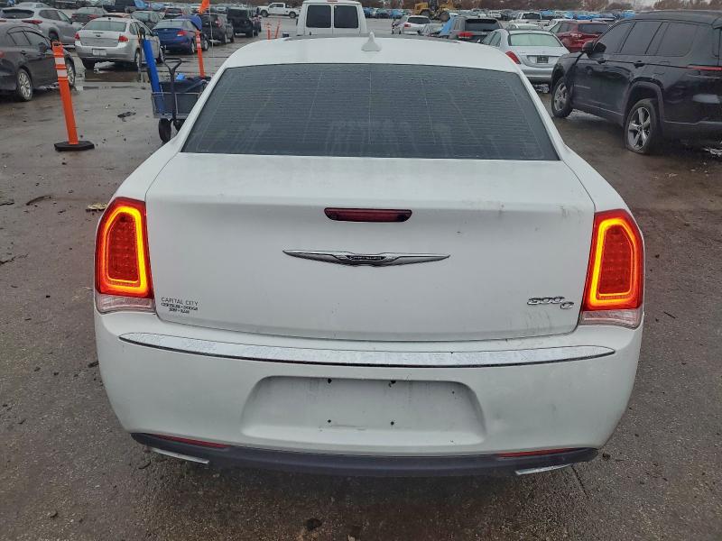 Photo 6 from auction – 2016 CHRYSLER 300C with VIN 2C3CCAEG2GH207449
