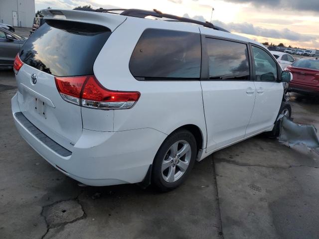 Photo 3 from auction – 2012 TOYOTA SIENNA LE with VIN 5TDKK3DC8CS242044