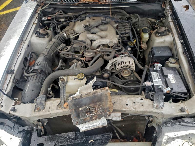 Photo 11 from auction – 2001 FORD MUSTANG with VIN 1FAFP40441F261698