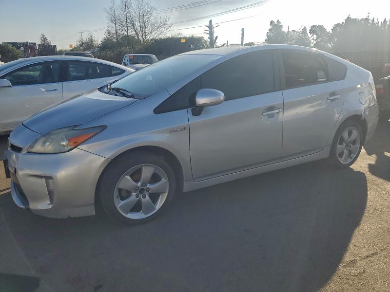 TOYOTA PRIUS 2015 with VIN JTDKN3DU8F0394915 - Photo from auction