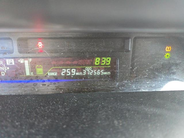 Photo 8 from auction – 2016 TOYOTA PRIUS V with VIN JTDZN3EU9GJ046775