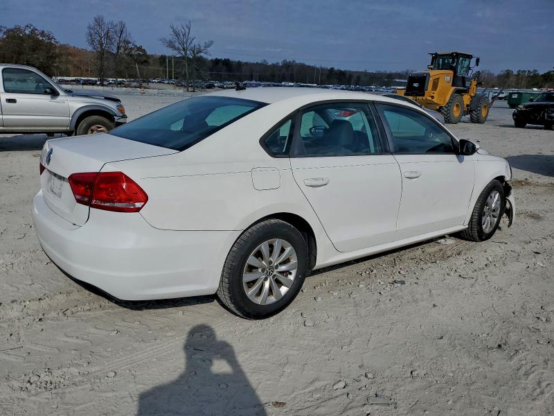 Photo 3 from auction – 2012 VOLKSWAGEN PASSAT S with VIN 1VWAH7A39CC097634