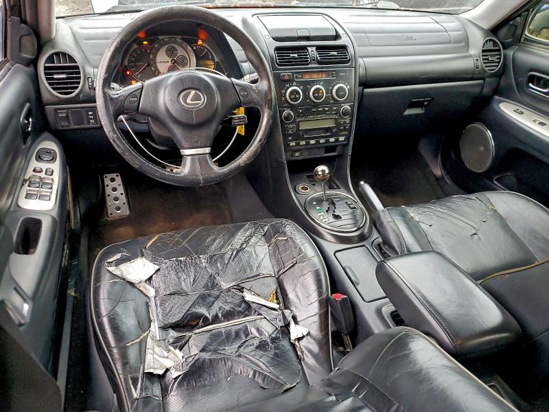 Photo 8 from auction – 2005 LEXUS IS 300 with VIN JTHBD192250099143