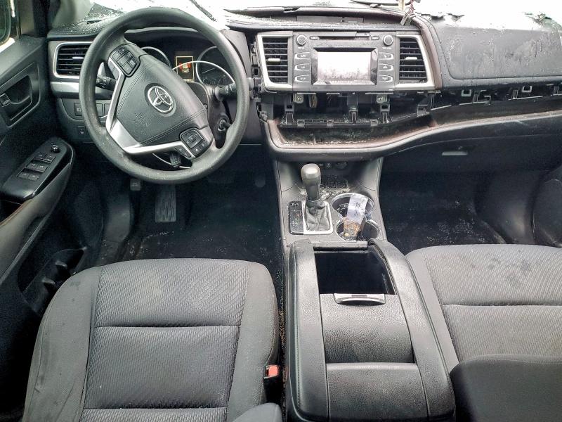 Photo 8 from auction – 2017 TOYOTA HIGHLANDER with VIN 5TDZARFH8HS023301
