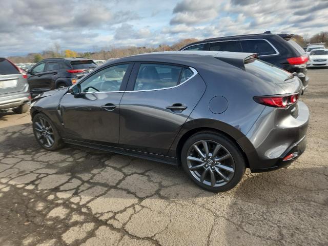 Photo 2 from auction – 2020 MAZDA 3 with VIN JM1BPALM3L1161451