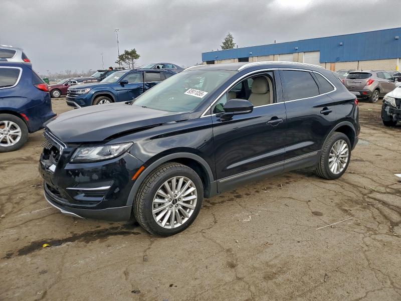 LINCOLN MKC 2019 with VIN 5LMCJ1D95KUL21061 - Photo from auction