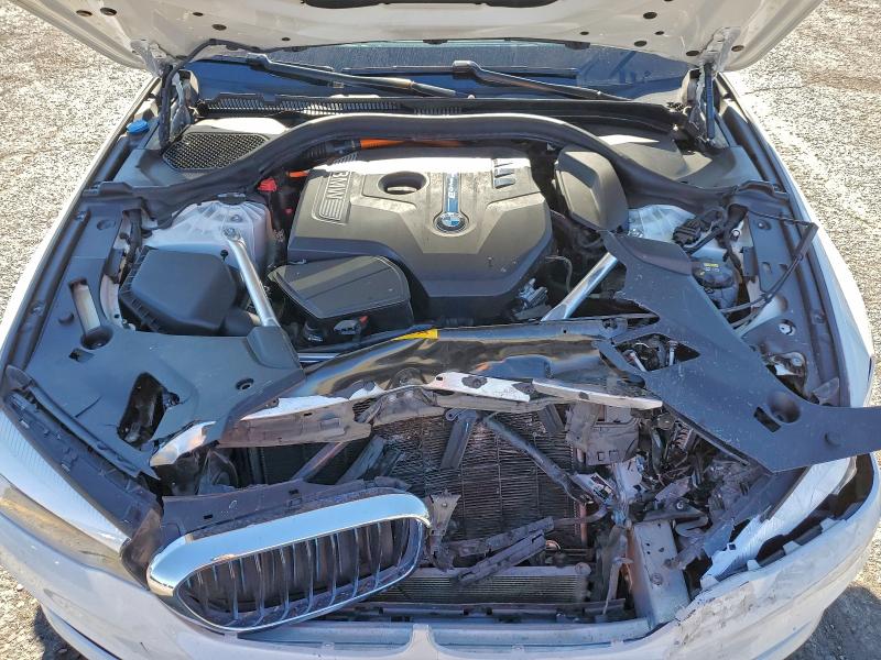 Photo 11 from auction – 2019 BMW 530E with VIN WBAJA9C52KB389760