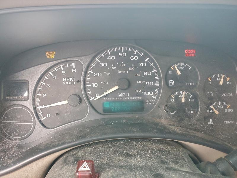 Photo 9 from auction – 2002 GMC NEW SIERRA with VIN 2GTEC19T121146138