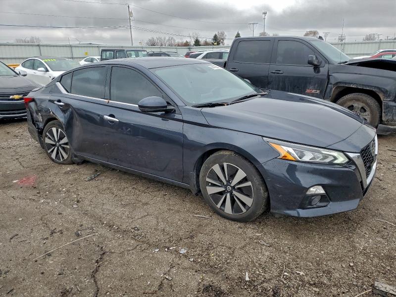 Photo 4 from auction – 2019 NISSAN ALTIMA SV with VIN 1N4BL4DW5KC251755