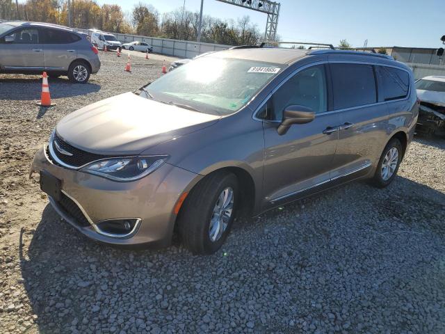 CHRYSLER PACIFICA T 2018 con VIN 2C4RC1BG6JR306562 - Foto de la subasta