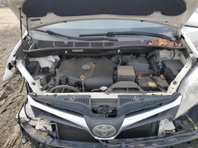 Photo 12 from auction – 2018 TOYOTA SIENNA LE with VIN 5TDKZ3DC8JS926813