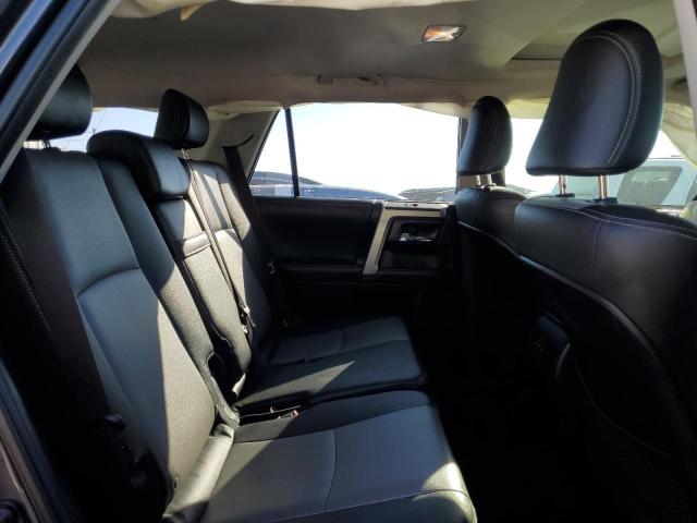 Photo 11 from auction – 2018 TOYOTA 4RUNNER SR with VIN JTEZU5JR4J5180962