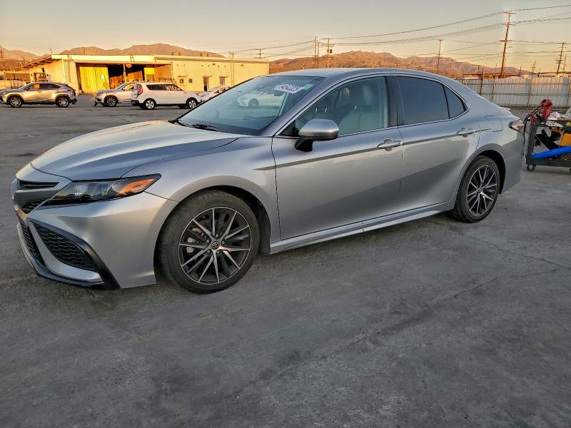 TOYOTA CAMRY 2021 with VIN 4T1G11AK2MU522690 - Photo from auction