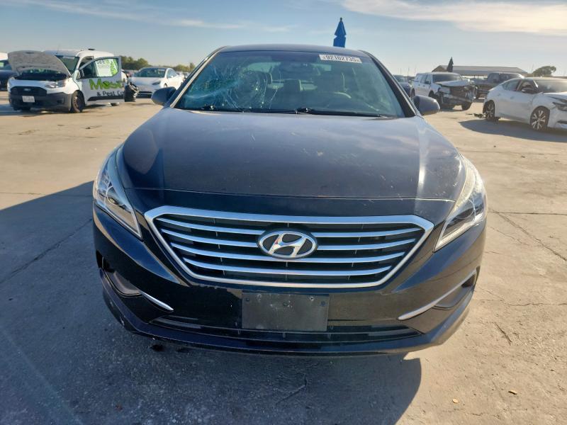 Photo 5 from auction – 2016 HYUNDAI SONATA SE with VIN 5NPE24AF7GH261746