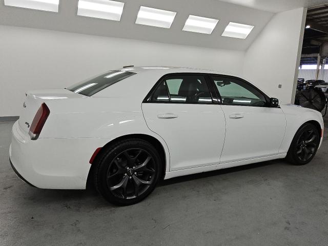 Photo 3 from auction – 2023 CHRYSLER 300 S with VIN 2C3CCABGXPH637038