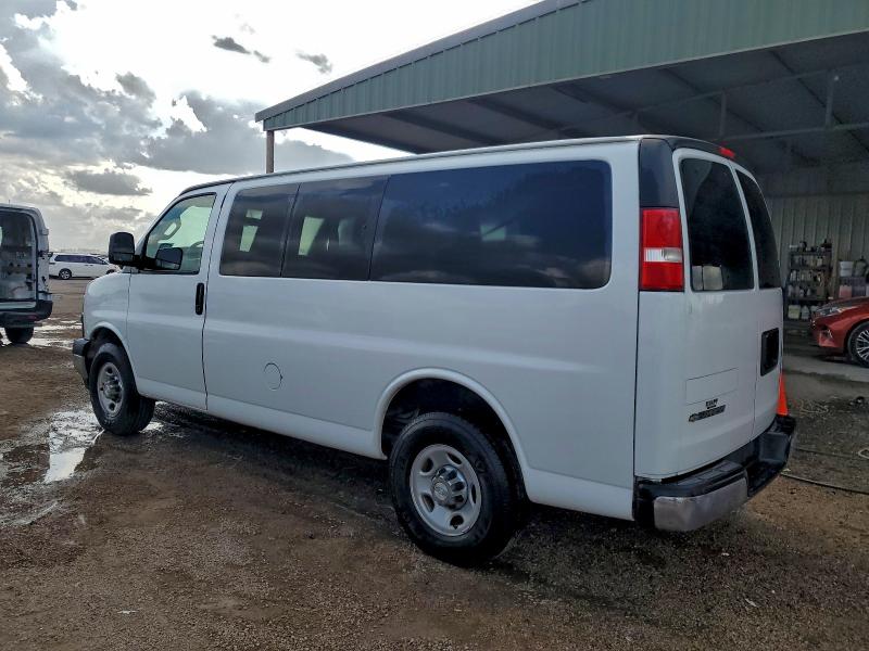 Photo 2 from auction – 2017 CHEVROLET EXPRESS G2 with VIN 1GAWGFFF0H1110985