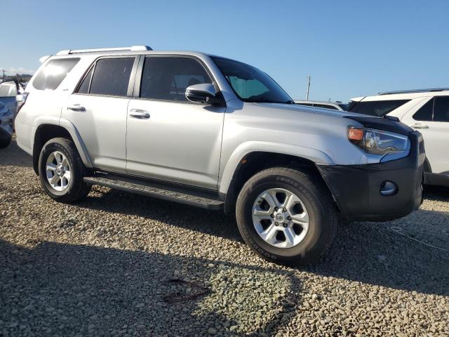 Zdjęcie 4 z aukcji – 2016 TOYOTA 4RUNNER SR z VIN JTEBU5JR0G5289834
