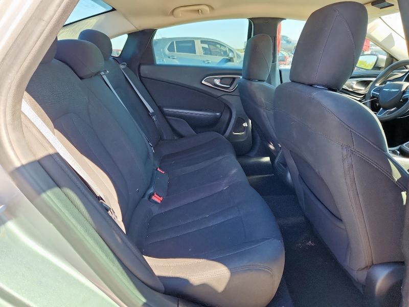 Photo 10 from auction – 2015 CHRYSLER 200 LIMITE with VIN 1C3CCCAB0FN623057