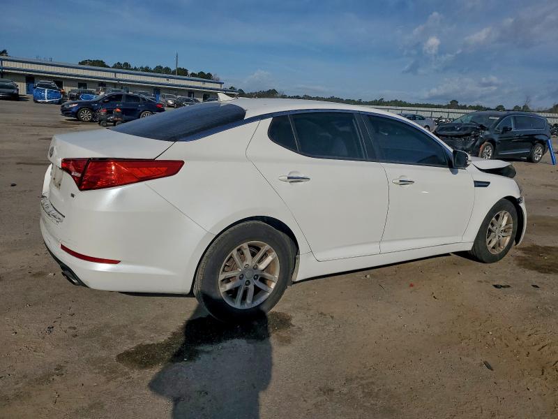 Photo 3 from auction – 2013 KIA OPTIMA LX with VIN KNAGM4A74D5383727