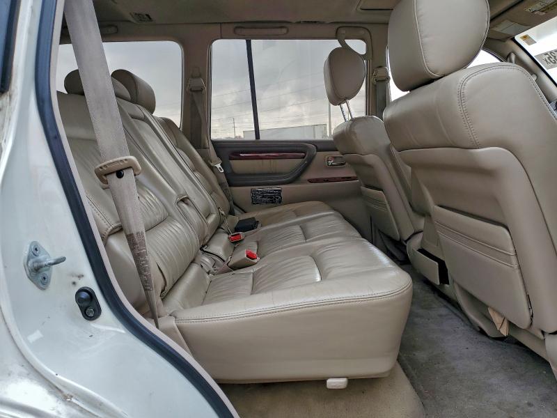 Photo 11 from auction – 2002 LEXUS LX 470 with VIN JTJHT00W623514335
