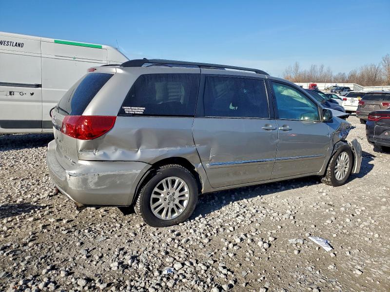 Photo 3 from auction – 2007 TOYOTA SIENNA XLE with VIN 5TDBK22C37S004914