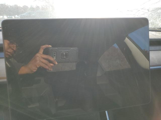 Photo 9 from auction – 2019 TESLA MODEL 3 with VIN 5YJ3E1EB2KF452101