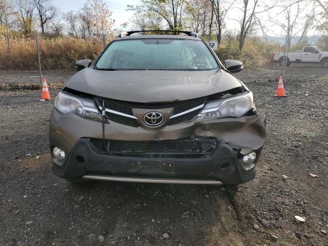 Photo 5 from auction – 2015 TOYOTA RAV4 LIMIT with VIN JTMDFREV0FD146358