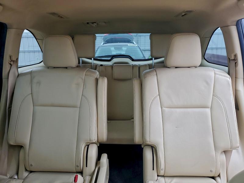 Photo 10 from auction – 2015 TOYOTA HIGHLANDER with VIN 5TDJKRFH4FS120678