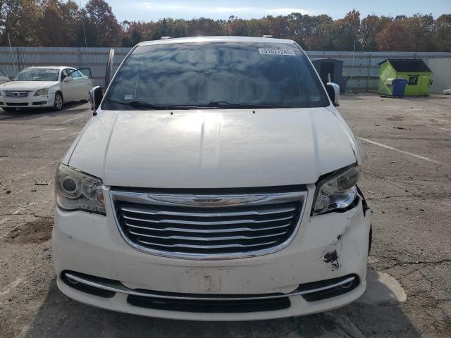 Photo 5 from auction – 2013 CHRYSLER TOWN & COU with VIN 2C4RC1GG0DR620107