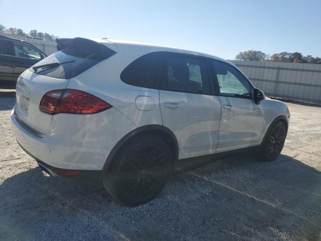 Photo 3 from auction – 2012 PORSCHE CAYENNE with VIN WP1AA2A25CLA10909