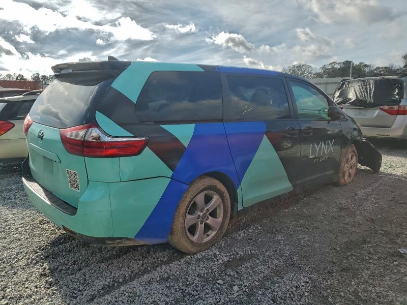 Photo 3 from auction – 2020 TOYOTA SIENNA L with VIN 5TDZZ3DC3LS087249