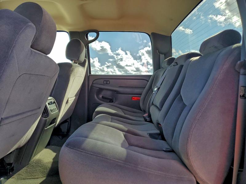 Photo 10 from auction – 2005 GMC NEW SIERRA with VIN 2GTEC13T651392759