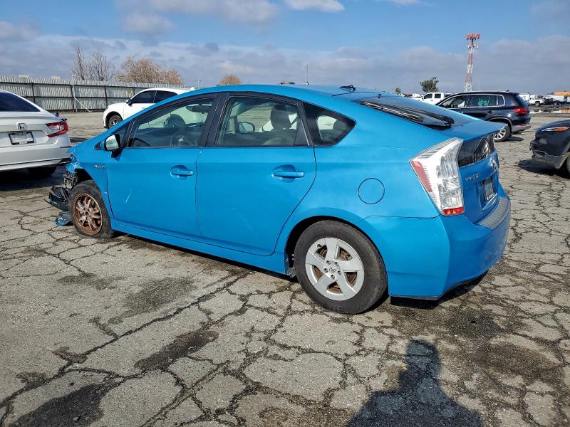 Photo 2 from auction – 2011 TOYOTA PRIUS with VIN JTDKN3DUXB5313104