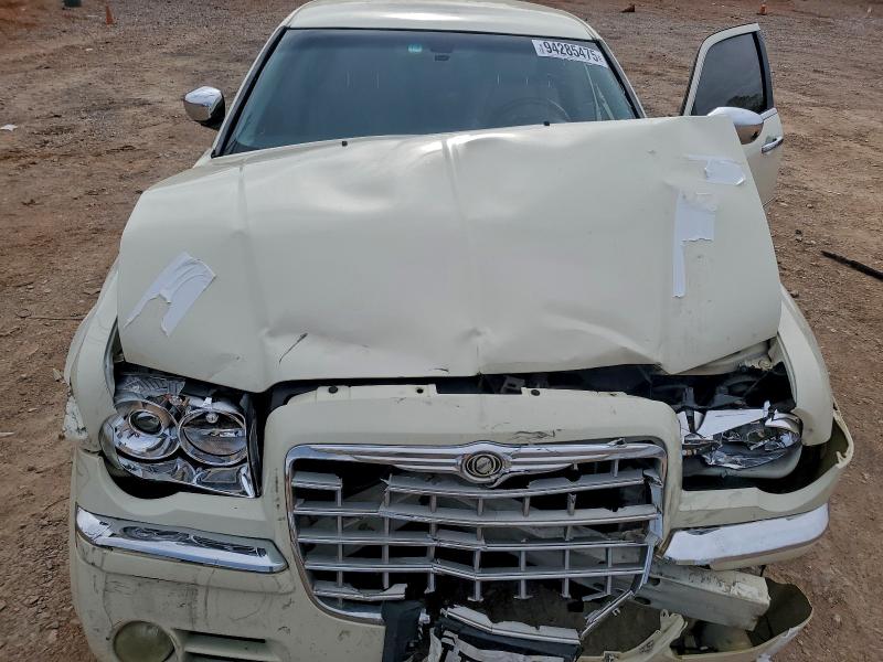 Фото 11 с аукциона – 2006 CHRYSLER 300C с VIN 2C3KA63H86H197857