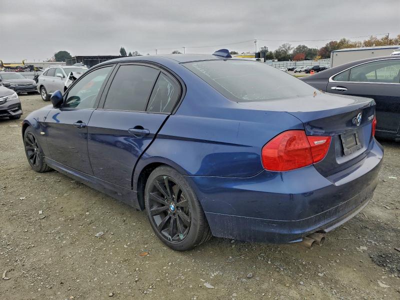 Photo 2 from auction – 2011 BMW 328 I SULE with VIN WBAPH5G52BNM75478