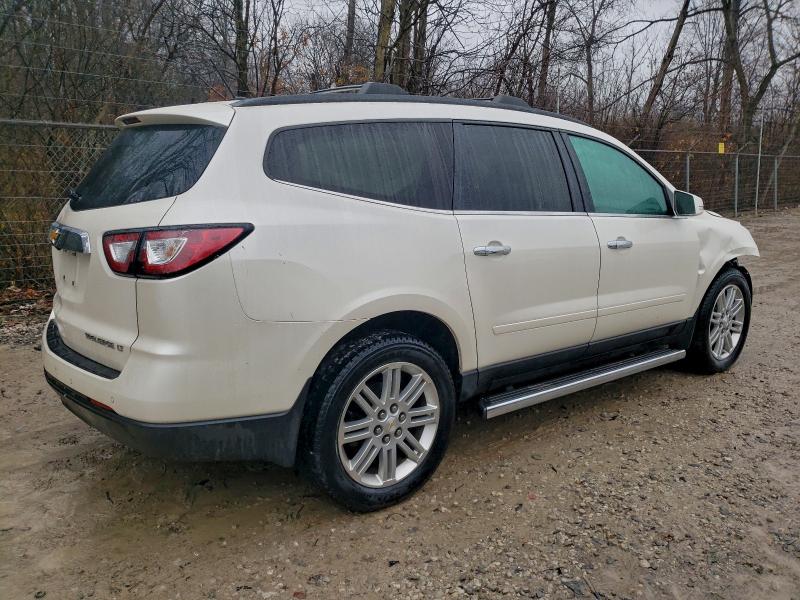 Photo 3 from auction – 2014 CHEVROLET TRAVERSE L with VIN 1GNKVGKDXEJ255136