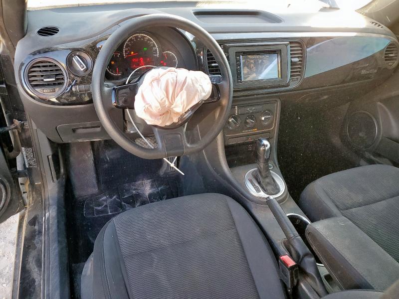 Photo 8 from auction – 2014 VOLKSWAGEN BEETLE with VIN 3VWF17ATXEM653011