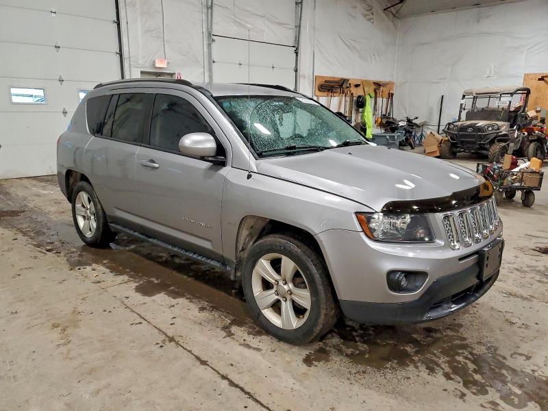 Photo 4 from auction – 2015 JEEP COMPASS LA with VIN 1C4NJDEB2FD163044