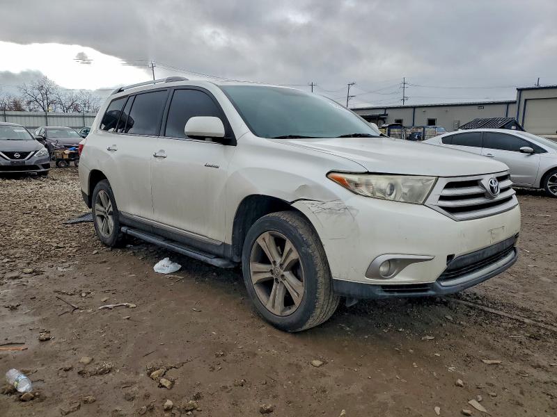 Photo 4 from auction – 2013 TOYOTA HIGHLANDER with VIN 5TDDK3EH6DS184617