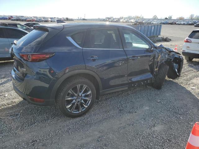 Photo 3 from auction – 2020 MAZDA CX-5 SIGNA with VIN JM3KFBEY8L0744443