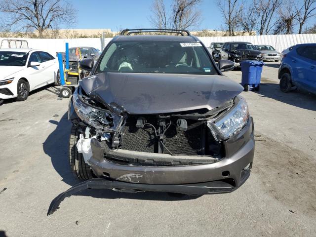 Photo 5 from auction – 2016 TOYOTA HIGHLANDER with VIN 5TDKKRFH4GS179669