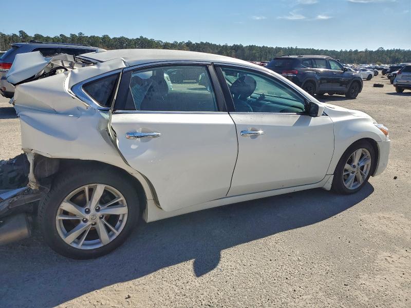 Photo 3 from auction – 2015 NISSAN ALTIMA with VIN 1N4AL3AP7FC256352