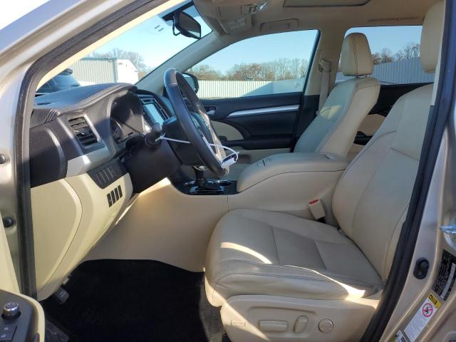 Photo 7 from auction – 2016 TOYOTA HIGHLANDER with VIN 5TDJKRFHXGS501887