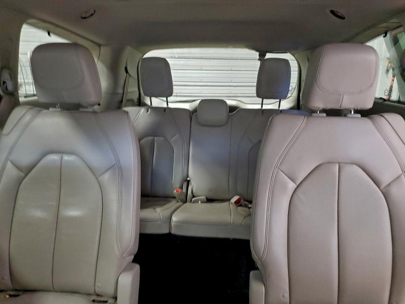 Photo 10 from auction – 2018 CHRYSLER PACIFICA T with VIN 2C4RC1BG9JR320925