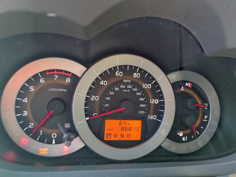 Photo 9 from auction – 2011 TOYOTA RAV4 with VIN 2T3ZF4DV3BW100630