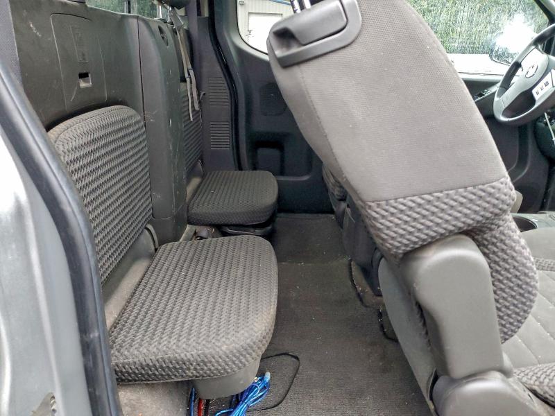 Photo 10 from auction – 2005 NISSAN FRONTIER K with VIN 1N6AD06W85C426252