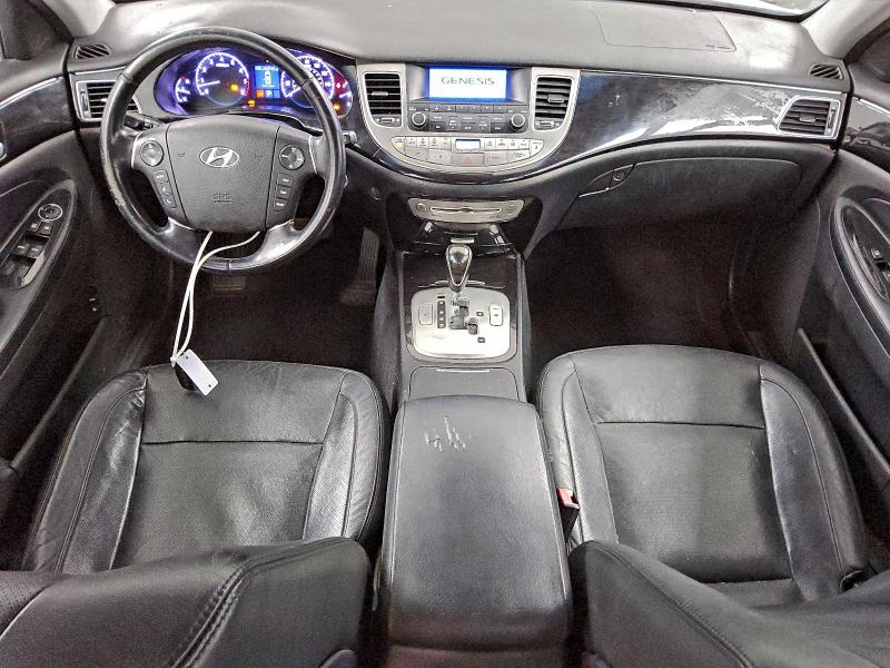 Photo 8 from auction – 2013 HYUNDAI GENESIS 3. with VIN KMHGC4DD3DU247534